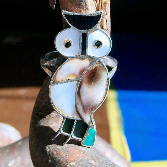C.D. Leekity Jewelry - Vintage 40s Zuni Native American Sterling Owl Ring